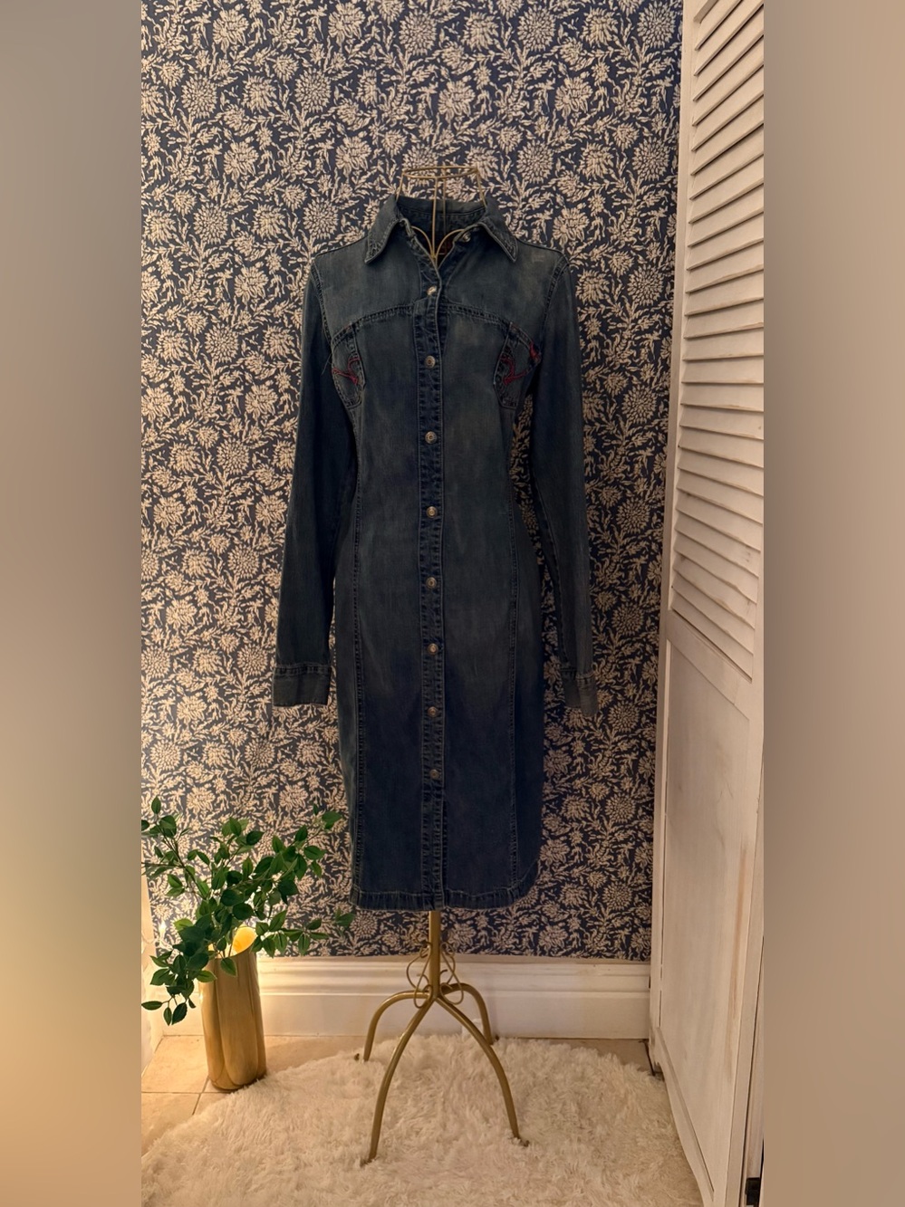 Vintage GUESS Red Tag Denim Midi Dress L Embroidered 90s Western